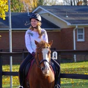 Meet your Posher, Hannah